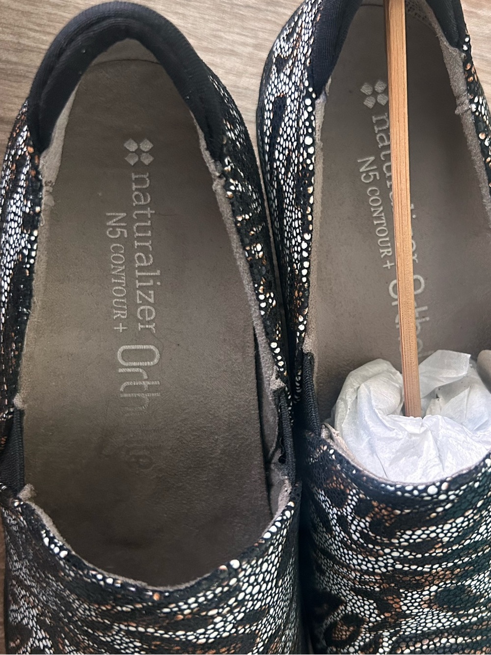 NEW Naturalizer FREEDA Metallic Animal Print Slip-On Clogs Size 7.5 Ortholite - Picture 10 of 15